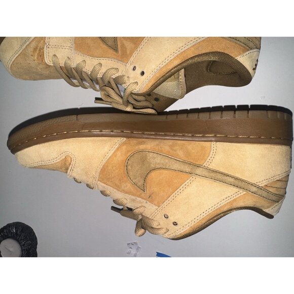 Nike Low Dunk Pro SB Reverse Reese Forbes Wheat Sneakers 2017. Size 10M, W/ CoA. - Picture 11 of 16